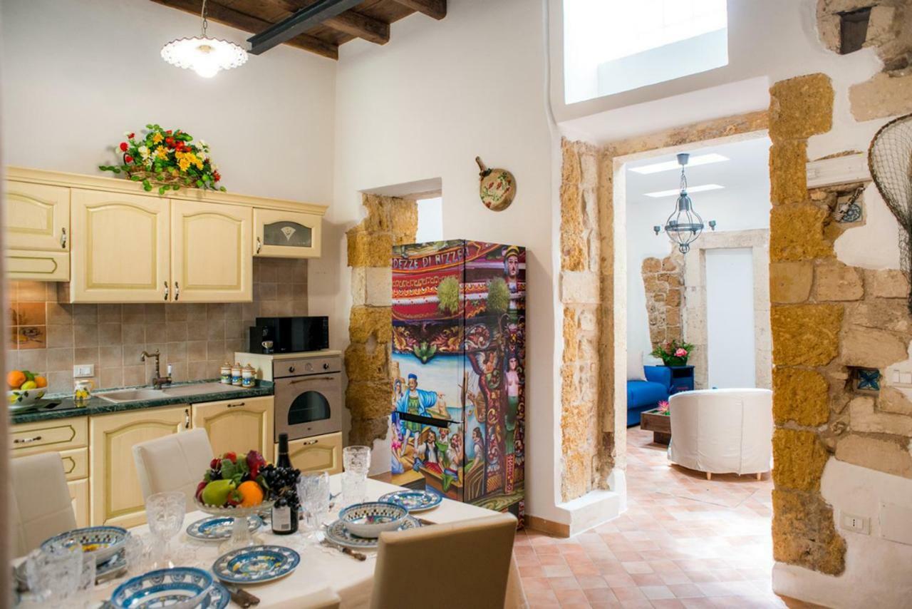 Ortigia Ancient House Apartment Syracuse Exterior photo