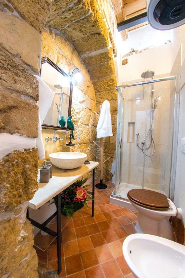 Ortigia Ancient House Apartment Syracuse Exterior photo