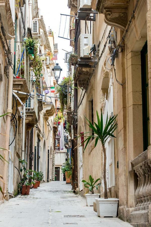 Ortigia Ancient House Apartment Syracuse Exterior photo